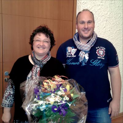 Die ausgeschiedene zweite Vorsitzender Elke Knöppler und ihr Nachfolger Tobias Roth.