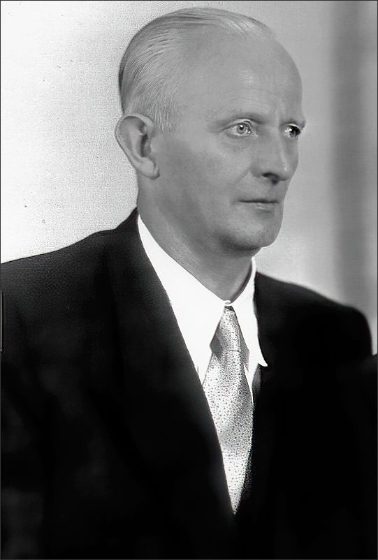 Philipp Hermann Hook, von 1952 bis 1957 Bürgermeister von Altrip Philipp Hermann Hook, von 1952 bis 1957 Bürgermeister von Altrip