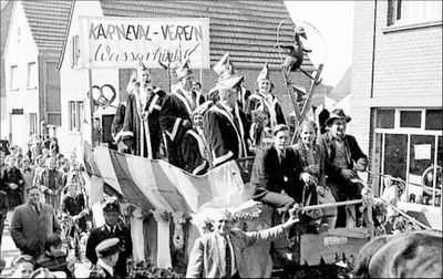 Altriper Sommertagszug 1953, erstmals mit den „Wasserhinkle“