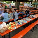 Frühstück im Park am Montag, 8. Juli 2019. 